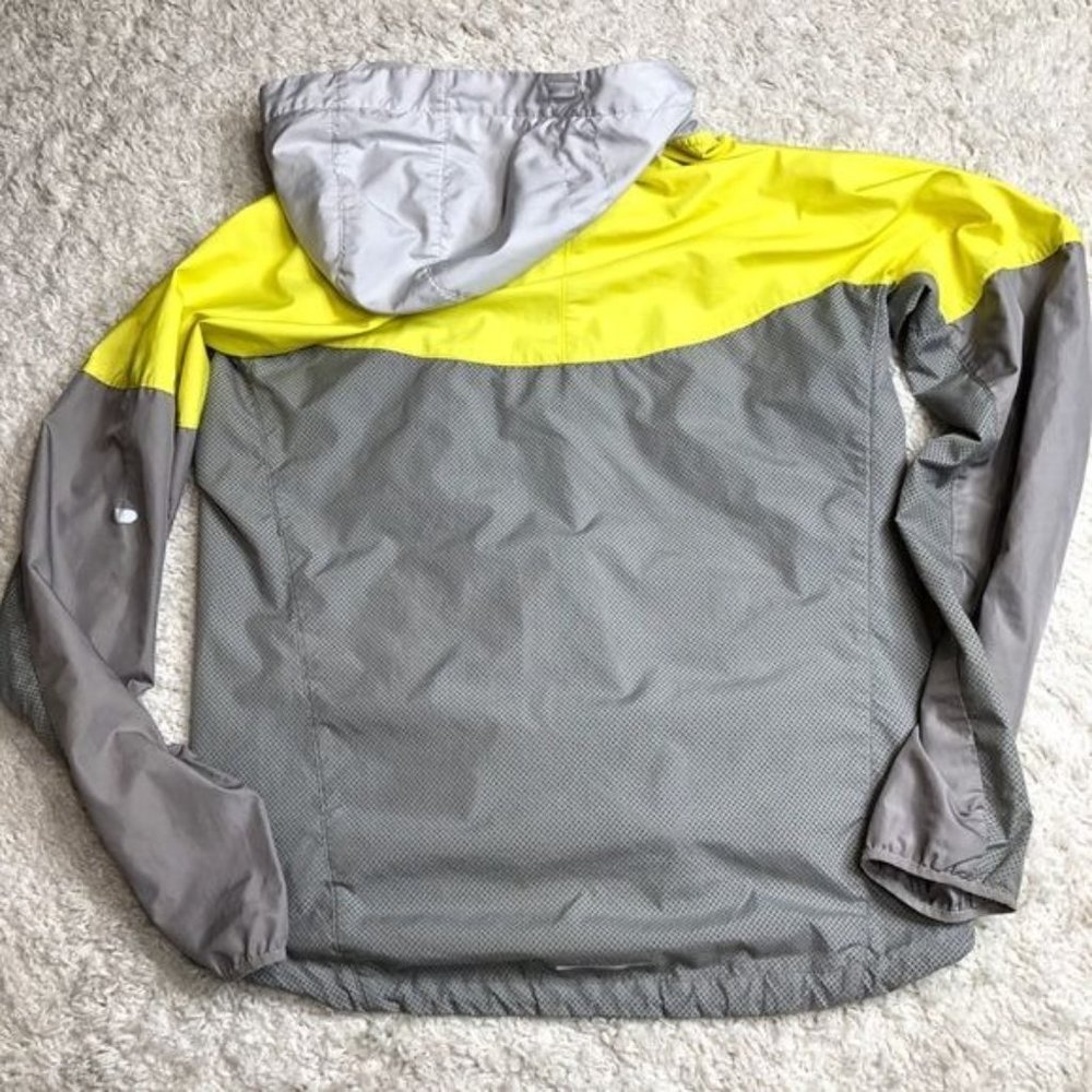 Nike medium lightweight running jacket shell full zip - Picture 11 of 11
